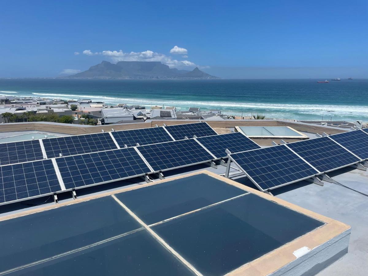 Gull On The Bay Boutique Guest House Bloubergstrand Exterior photo