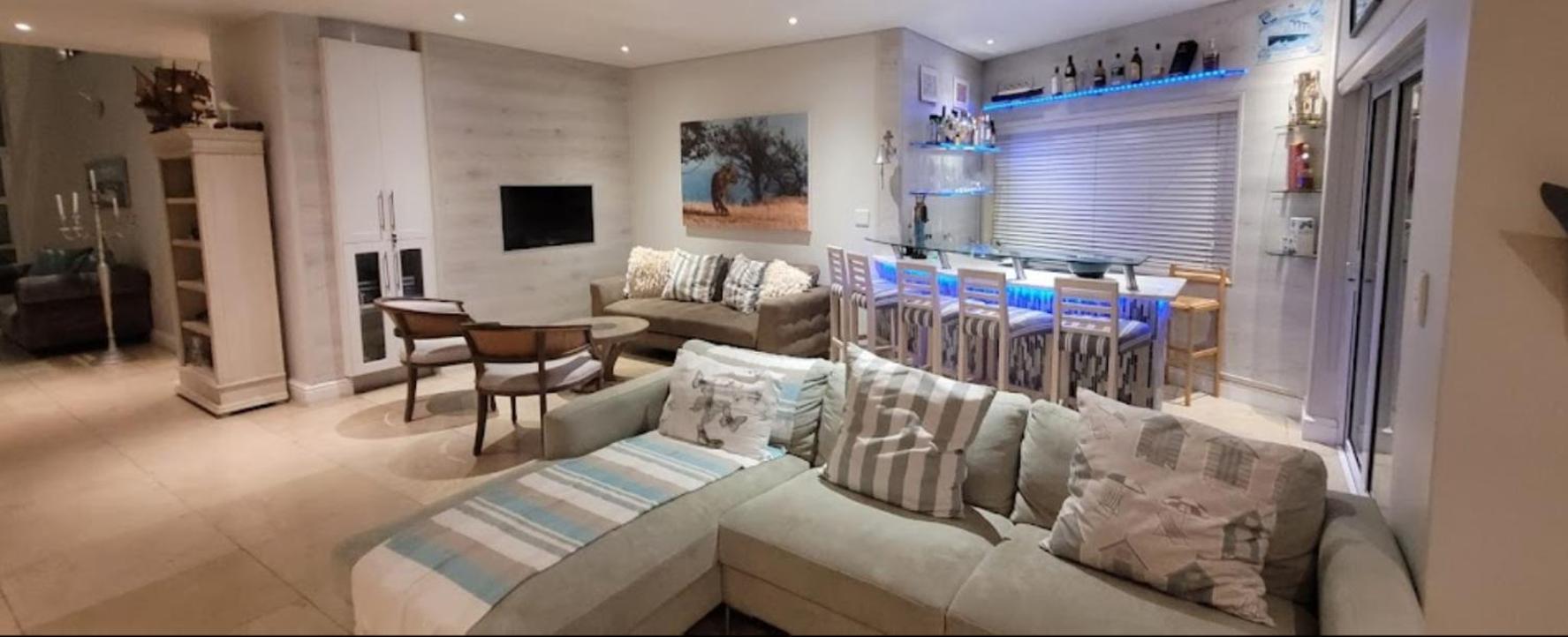 Gull On The Bay Boutique Guest House Bloubergstrand Exterior photo
