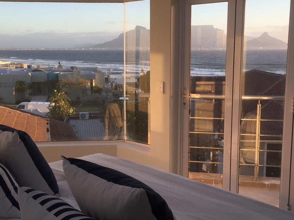 Gull On The Bay Boutique Guest House Bloubergstrand Exterior photo