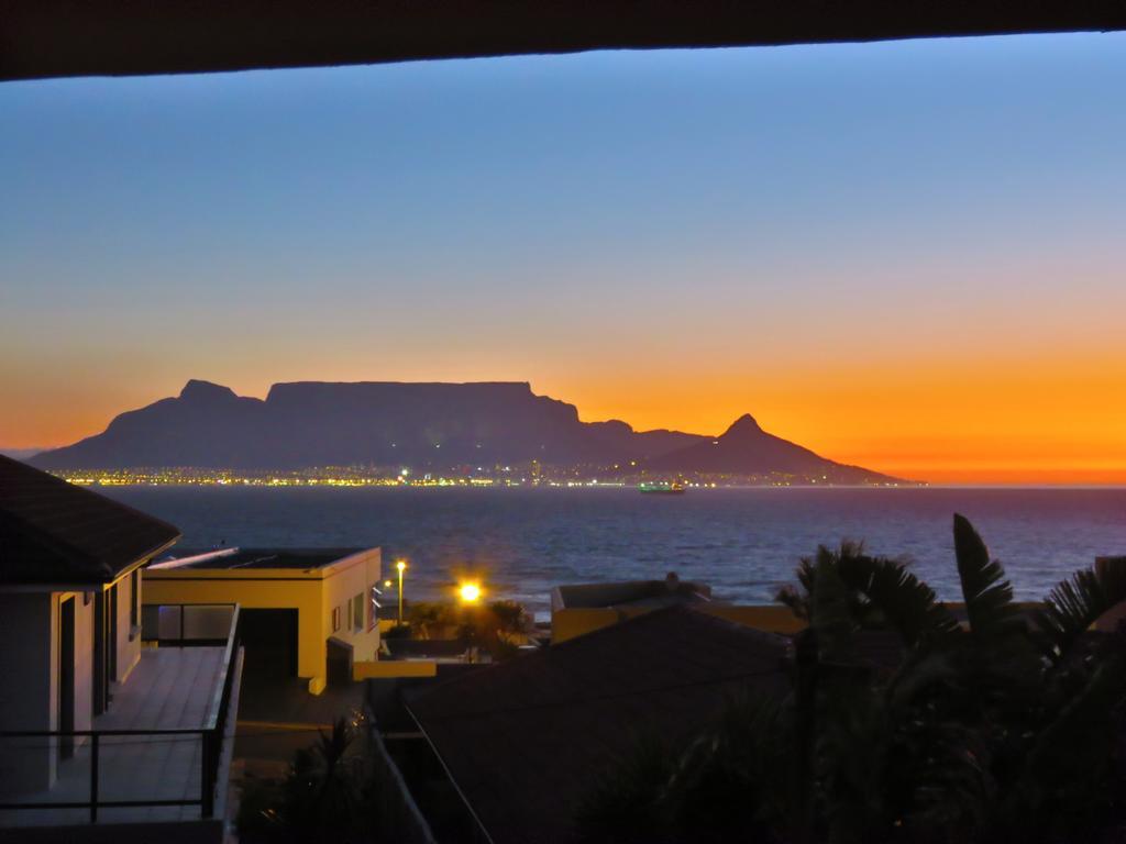 Gull On The Bay Boutique Guest House Bloubergstrand Exterior photo