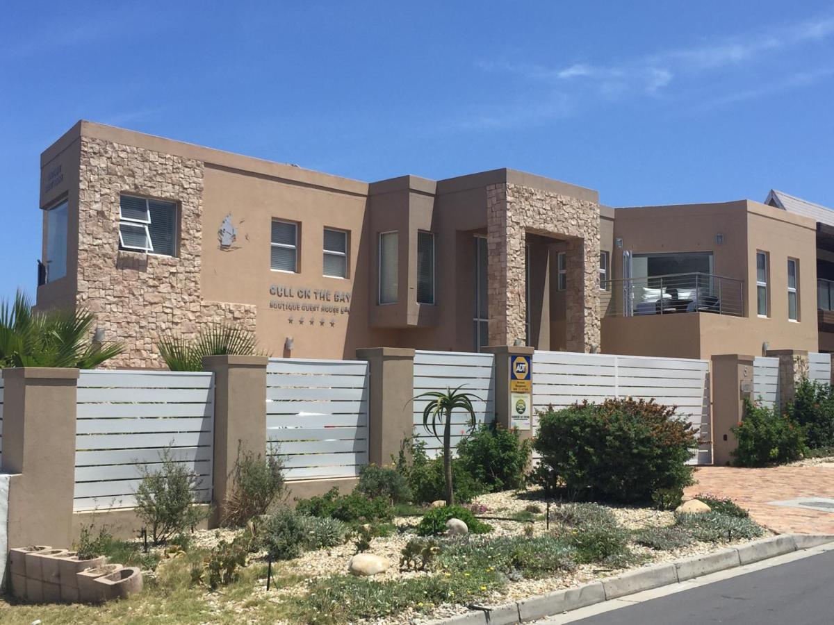 Gull On The Bay Boutique Guest House Bloubergstrand Exterior photo