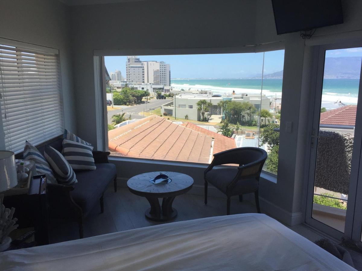 Gull On The Bay Boutique Guest House Bloubergstrand Exterior photo